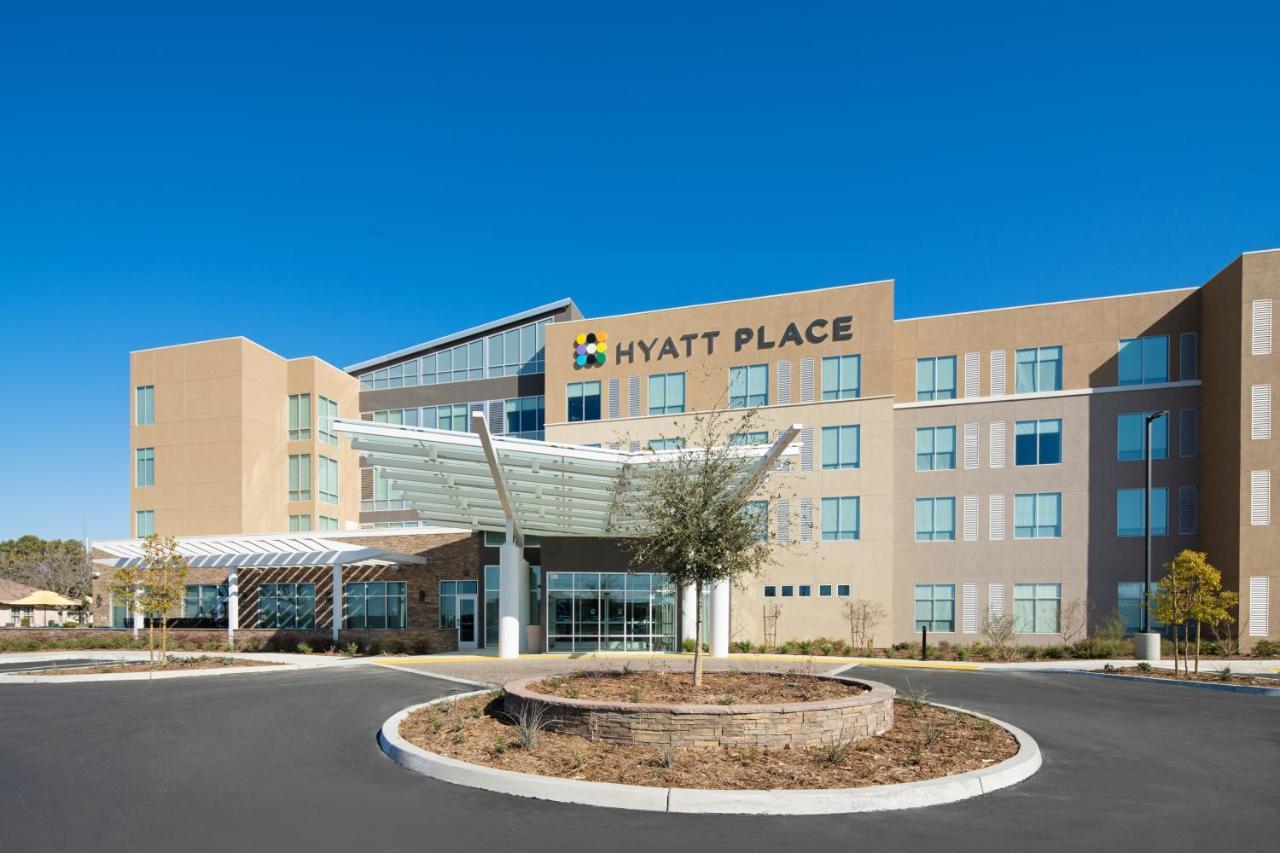 Hyatt Place Bakersfield Bagian luar foto